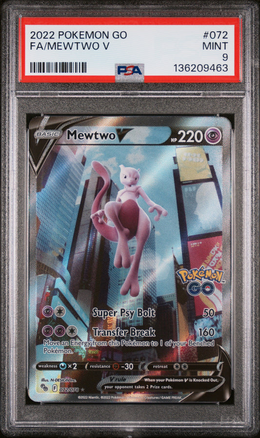 PSA 9 - FA/MEWTWO V #072